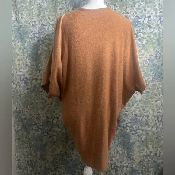 SAVVI Serena Cross Over Top OSFM - Picture 4 of 6